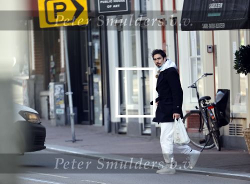 Amsterdam 26 februari 2021
Daniel de Ridder doet boodschappen op de utrechtsestraat.