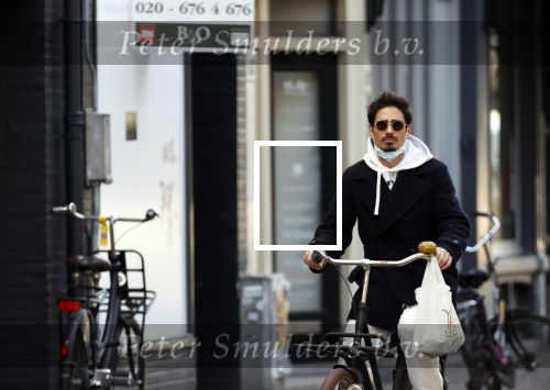 Amsterdam 26 februari 2021
Daniel de Ridder doet boodschappen op de utrechtsestraat.