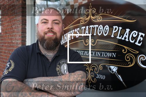 Eindhoven, 6 maart 2021
Danny Tattoo samen met zoon, moeder en Barbie