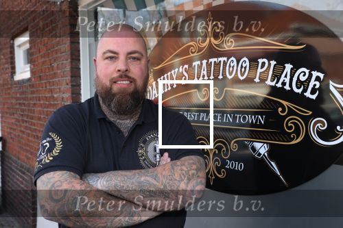 Eindhoven, 6 maart 2021
Danny Tattoo samen met zoon, moeder en Barbie