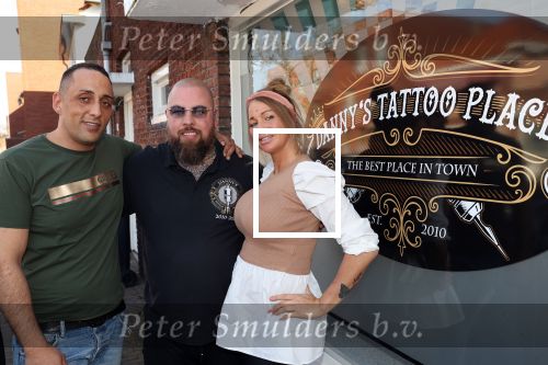 Eindhoven, 6 maart 2021
Danny Tattoo samen met zoon, moeder en Barbie