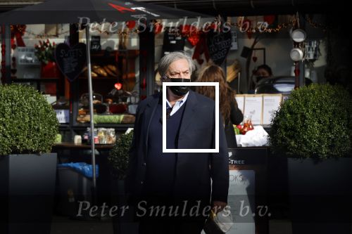 Amsterdam 20 februari 2021
Dirk Jan Parelberg doet boodschappen in Amsterdam zuid
