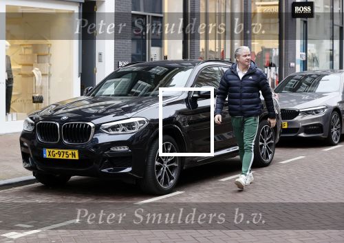 Amsterdam 4 maart 2021
Dries Roelvink met zijn BMW X4 op de pc hooftstraat