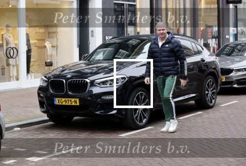 Amsterdam 4 maart 2021
Dries Roelvink met zijn BMW X4 op de pc hooftstraat