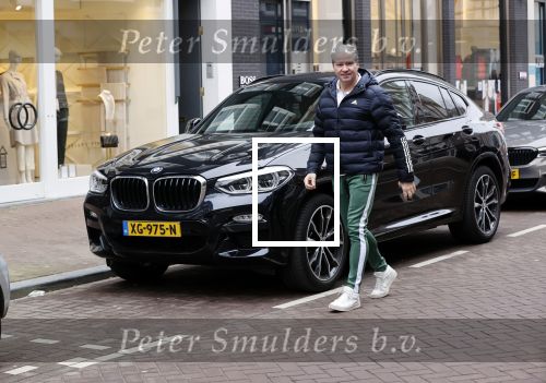 Amsterdam 4 maart 2021
Dries Roelvink met zijn BMW X4 op de pc hooftstraat