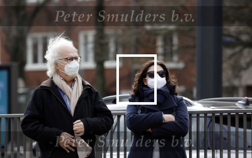 Amsterdam 24 februari 2021
Eddy habbema metzijn vrouw incl mondkapjes wachtend op de tram