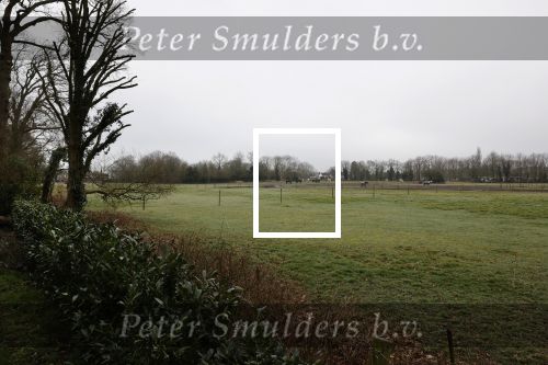 Lage Vuursche en Soest 27 februari 2021
Chris Visser biedt petitie aan bij Prinses Beatrix op Drakensteyn .  De grond bij paleis soestdijk waar misschien  huizen gebouwd gaan worden .