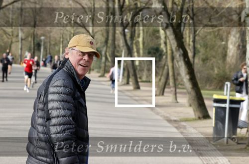 Amsterdam 24 februari 2021
Jack Spijkerman wandelend door het vondelpark