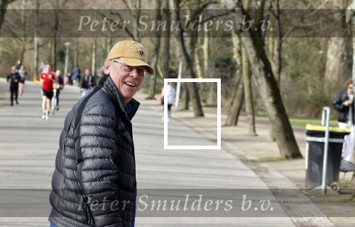 Amsterdam 24 februari 2021
Jack Spijkerman wandelend door het vondelpark