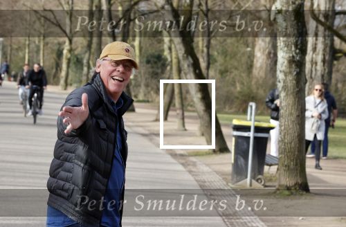 Amsterdam 24 februari 2021
Jack Spijkerman wandelend door het vondelpark
