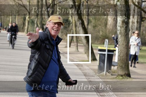 Amsterdam 24 februari 2021
Jack Spijkerman wandelend door het vondelpark