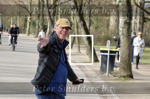 Amsterdam 24 februari 2021
Jack Spijkerman wandelend door het vondelpark