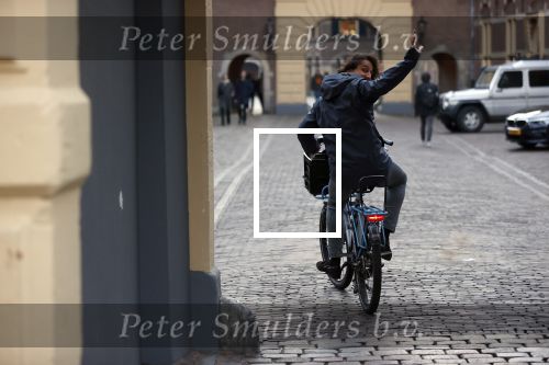 Den Haag 2 maart 2021
Jesse Klaver op de fiets bij het binnenhof.