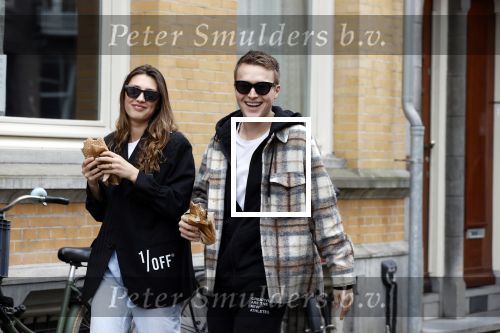 Amsterdam 24 febrruari 2021
Julian Vahle en Chelsey Weimar in amsterdam zuid
