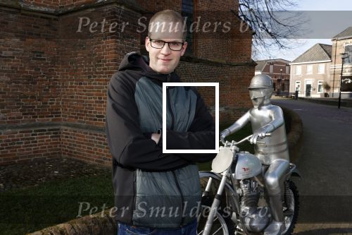 Hengelo 27 februari 2021
Op bezoekbij Martien Meiland die zijn huis verkocht heeft.
Ook spraken wij div mensen in Hengelo die het allemaal heel jammer vinden dat de familie Meiland vertrekt uit Hengelo. We spraken Dave v Aken Luuk Stam Lynet Tiggeloven en Marco Jansen.