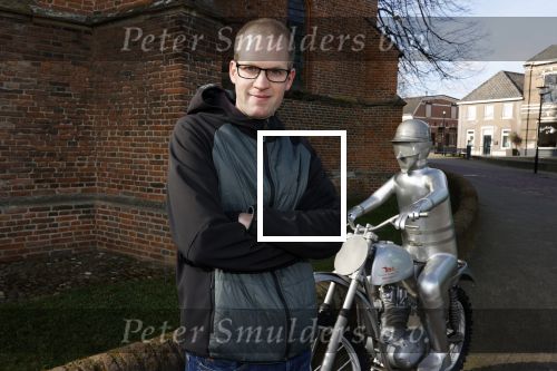Hengelo 27 februari 2021
Op bezoekbij Martien Meiland die zijn huis verkocht heeft.
Ook spraken wij div mensen in Hengelo die het allemaal heel jammer vinden dat de familie Meiland vertrekt uit Hengelo. We spraken Dave v Aken Luuk Stam Lynet Tiggeloven en Marco Jansen.