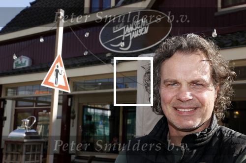 Hengelo 27 februari 2021
Op bezoekbij Martien Meiland die zijn huis verkocht heeft.
Ook spraken wij div mensen in Hengelo die het allemaal heel jammer vinden dat de familie Meiland vertrekt uit Hengelo. We spraken Dave v Aken Luuk Stam Lynet Tiggeloven en Marco Jansen.