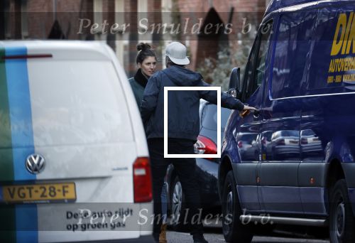 Amsterdam 5 maart 2021
Marieke Elsinga en haar vriend Sander verhuizen naar hun nieuwe huis . De studenten verhuizer verhuist ze.