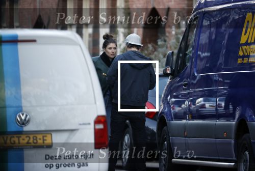Amsterdam 5 maart 2021
Marieke Elsinga en haar vriend Sander verhuizen naar hun nieuwe huis . De studenten verhuizer verhuist ze.
