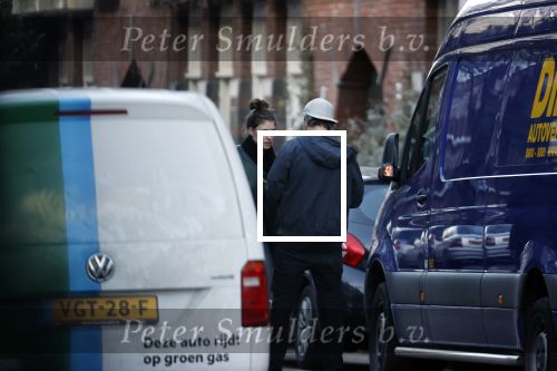 Amsterdam 5 maart 2021
Marieke Elsinga en haar vriend Sander verhuizen naar hun nieuwe huis . De studenten verhuizer verhuist ze.