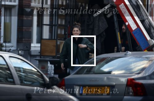 Amsterdam 5 maart 2021
Marieke Elsinga en haar vriend Sander verhuizen naar hun nieuwe huis . De studenten verhuizer verhuist ze.