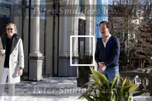 Amsterdam 13 februari 2021
Jort Kelder en Mark Rutte bij vondel CS in het vondelpark.