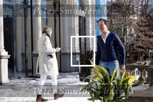 Amsterdam 13 februari 2021
Jort Kelder en Mark Rutte bij vondel CS in het vondelpark.