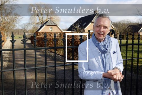 Hengelo 27 februari 2021
Op bezoekbij Martien Meiland die zijn huis verkocht heeft.
Ook spraken wij div mensen in Hengelo die het allemaal heel jammer vinden dat de familie Meiland vertrekt uit Hengelo. We spraken Dave v Aken Luuk Stam Lynet Tiggeloven en Marco Jansen.