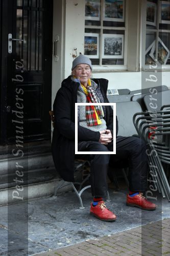 Amsterdam 4 maart 2021
Peter Faber zit elke ochtend tijdens corona bij cafe Kobalt op terras.