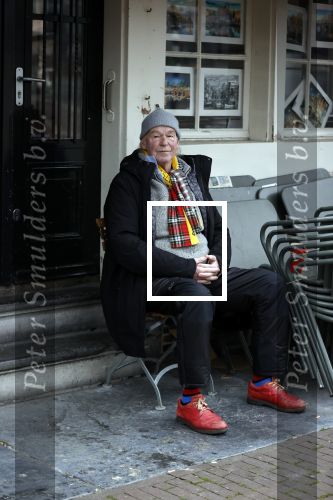 Amsterdam 4 maart 2021
Peter Faber zit elke ochtend tijdens corona bij cafe Kobalt op terras.