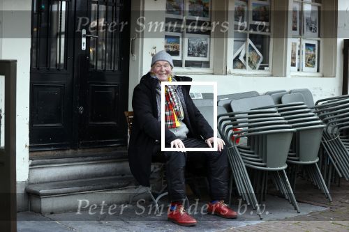 Amsterdam 4 maart 2021
Peter Faber zit elke ochtend tijdens corona bij cafe Kobalt op terras.