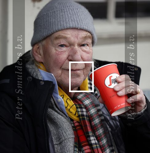 Amsterdam 4 maart 2021
Peter Faber zit elke ochtend tijdens corona bij cafe Kobalt op terras.