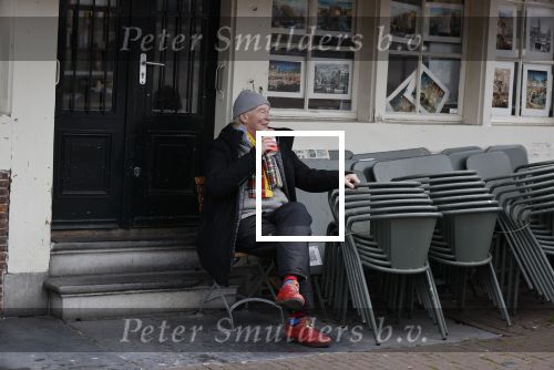Amsterdam 4 maart 2021
Peter Faber zit elke ochtend tijdens corona bij cafe Kobalt op terras.