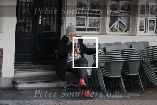 Amsterdam 4 maart 2021
Peter Faber zit elke ochtend tijdens corona bij cafe Kobalt op terras.
