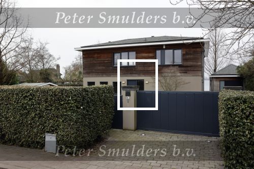 Breukeleveen 1 maart 2021
Prinses Mabel Wisse Smit heeft nog een villa gekocht . Deze villa ligt naast het stuk grond waar `ze een nieuwe villa laat bouwen. Er werd deze dag bodemonderzoek gedaan.