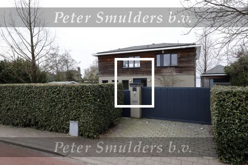 Breukeleveen 1 maart 2021
Prinses Mabel Wisse Smit heeft nog een villa gekocht . Deze villa ligt naast het stuk grond waar `ze een nieuwe villa laat bouwen. Er werd deze dag bodemonderzoek gedaan.