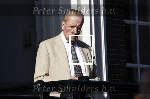 Amsterdam 26 februari 2021
Theo Hiddema in het zonnetje voor zijn huis.