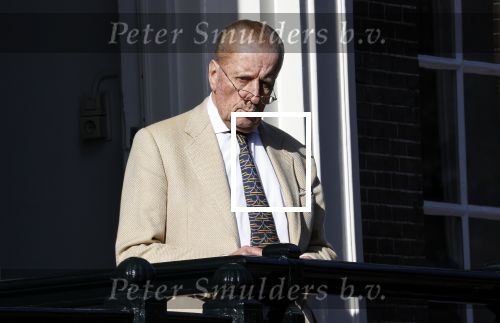 Amsterdam 26 februari 2021
Theo Hiddema in het zonnetje voor zijn huis.