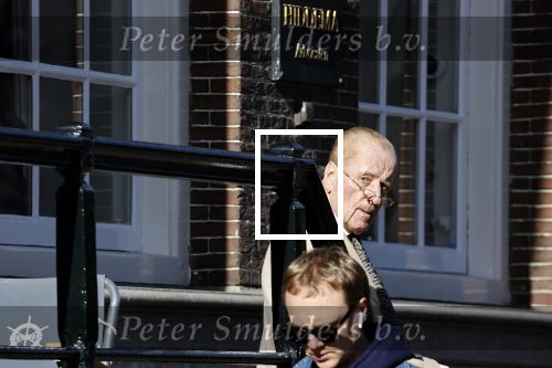 Amsterdam 26 februari 2021
Theo Hiddema in het zonnetje voor zijn huis.