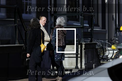 Amsterdam 26 februari 2021
Theo Hiddema in het zonnetje voor zijn huis.