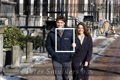 Amsterdam 12 februari 2021
Thierry Baudet en zijn verloofde Davide Heijmans bij de bevroren grachten in Amsterdam.