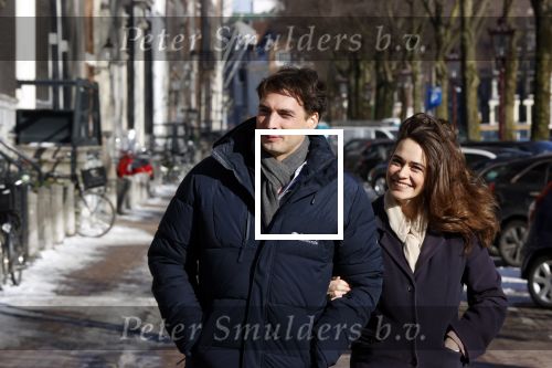 Amsterdam 12 februari 2021
Thierry Baudet en zijn verloofde Davide Heijmans bij de bevroren grachten in Amsterdam.