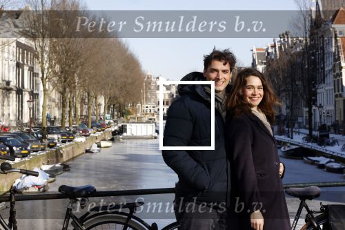 Amsterdam 12 februari 2021
Thierry Baudet en zijn verloofde Davide Heijmans bij de bevroren grachten in Amsterdam.