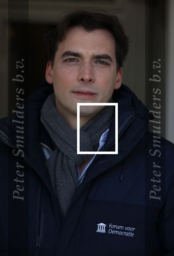 Amsterdam 12 februari 2021
Thierry Baudet en zijn verloofde Davide Heijmans bij de bevroren grachten in Amsterdam.