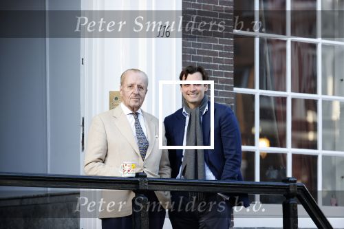Amsterdam 26 februari 2021
Theo Hiddema en Thierry Baudet voor het huis / praktijk van Theo op de gracht in Amsterdam.