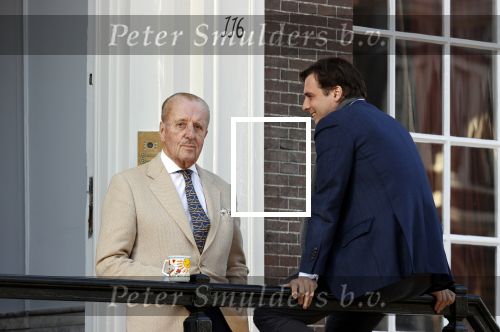 Amsterdam 26 februari 2021
Theo Hiddema en Thierry Baudet voor het huis / praktijk van Theo op de gracht in Amsterdam.
