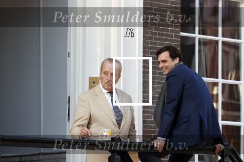 Amsterdam 26 februari 2021
Theo Hiddema en Thierry Baudet voor het huis / praktijk van Theo op de gracht in Amsterdam.