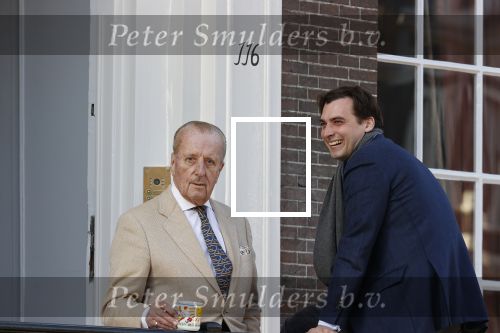 Amsterdam 26 februari 2021
Theo Hiddema en Thierry Baudet voor het huis / praktijk van Theo op de gracht in Amsterdam.