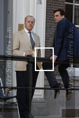 Amsterdam 26 februari 2021
Theo Hiddema en Thierry Baudet voor het huis / praktijk van Theo op de gracht in Amsterdam.