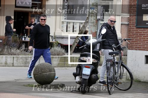 Amsterdam 24 febrruari 2021
Wolter Kroes en kennis Richard hard lopend door het vondelpark